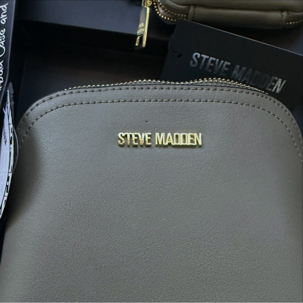 Steve Madden Olive Men's Toiletry Bag